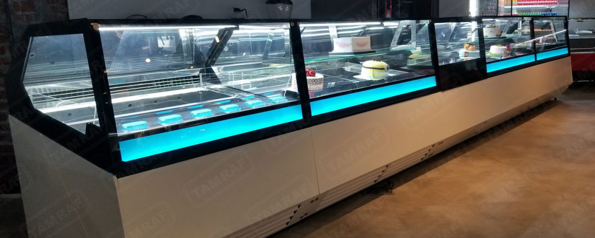 ثلاجة عرض للبيع