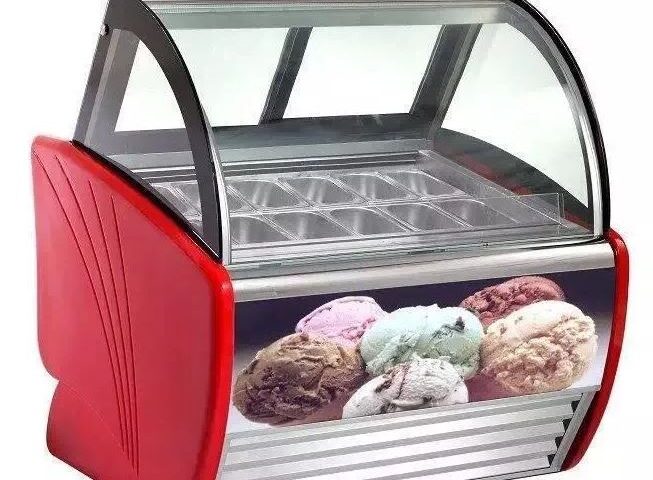ثلاجات عرض الآيسكريم